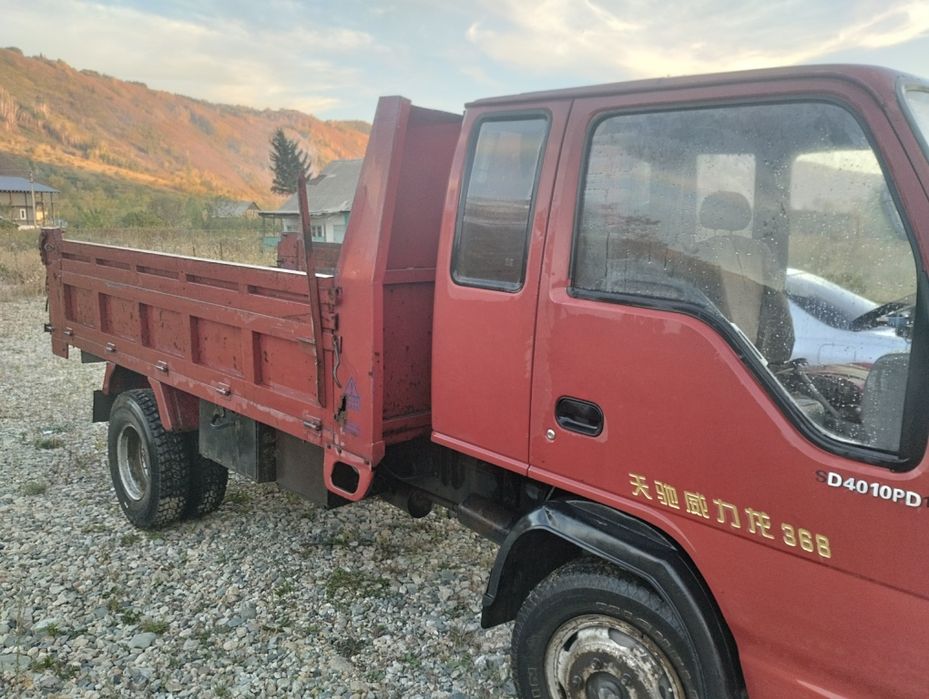 Продам отличный самосвал