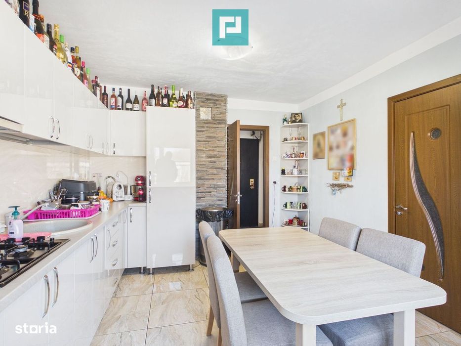 Apartament 4 camere, spațios pentru familie