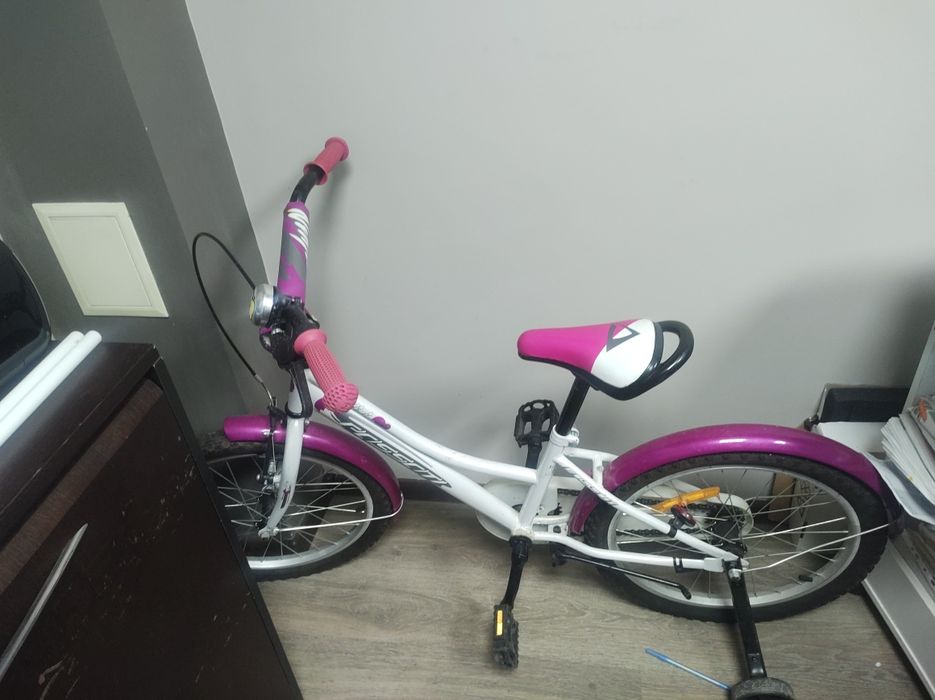 Продавам детско колело