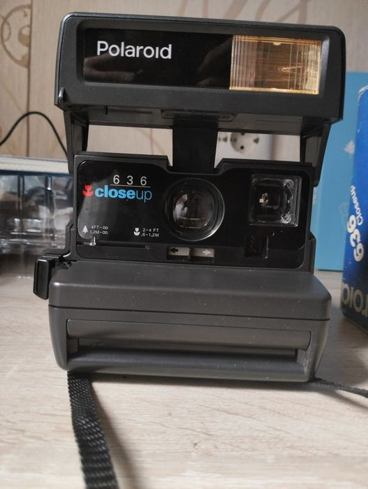 Продам Polaroid 636 Close Up