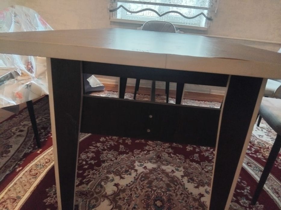 Продам стол 2 метра