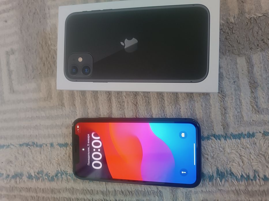 Продаю Айфон 11,64гб