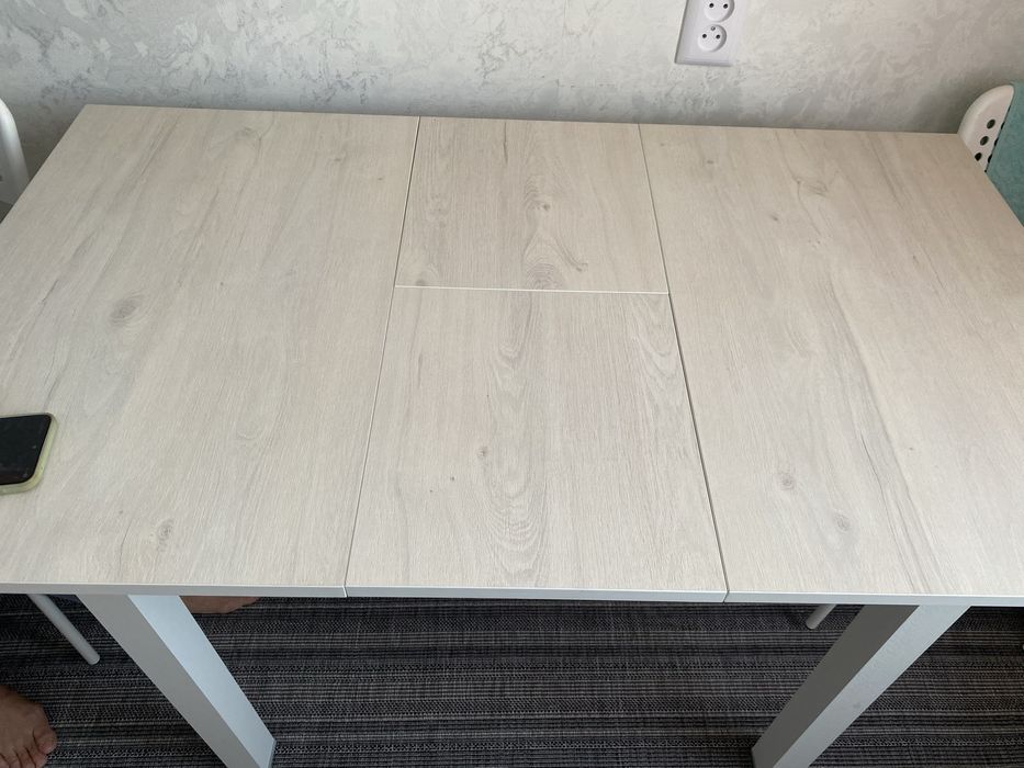 Продам кухонный стол