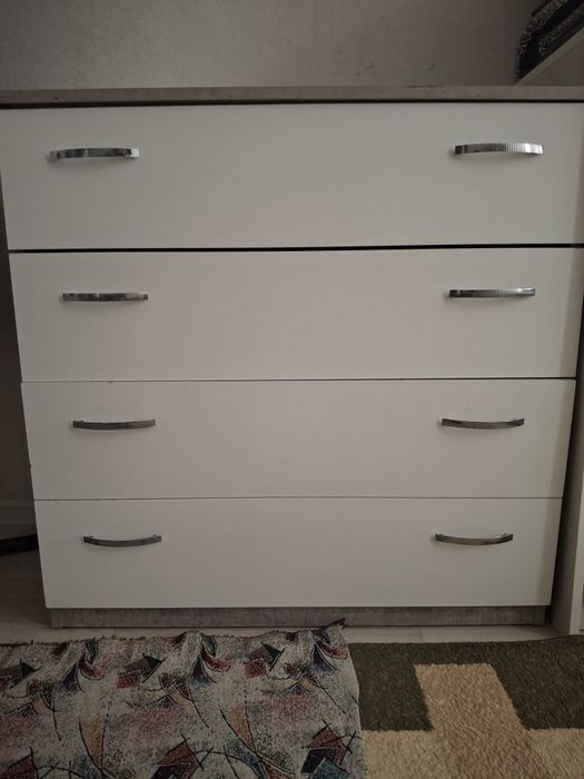Продам комод белый