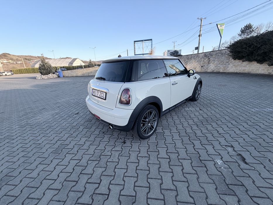Mini  One 1.6 diesel,panoramic, incalzire scaune,start/stop 109 cai!