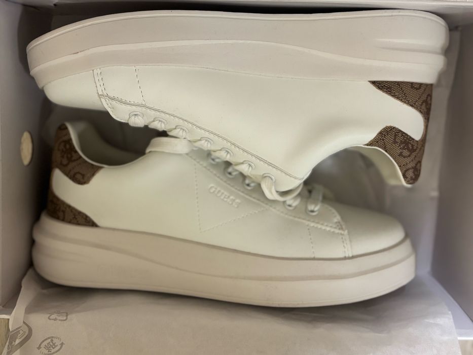 Оригинални маратонки Guess