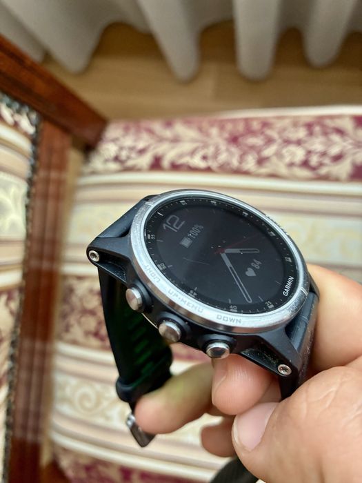 Vand Garmin Fenix 5s Plus cu GPS / harti / muzica