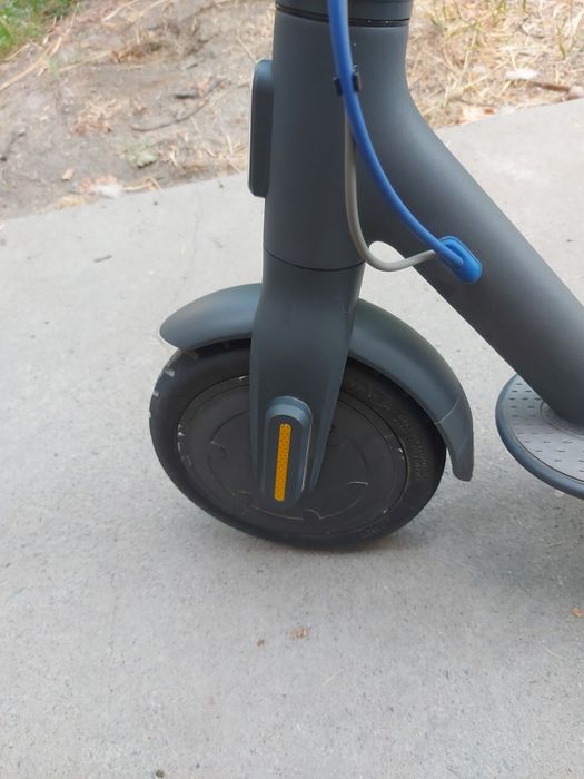 Электросамокат Xiaomi  Mi electric  scooter  3