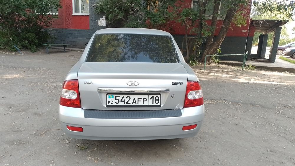 Приора продам торг.