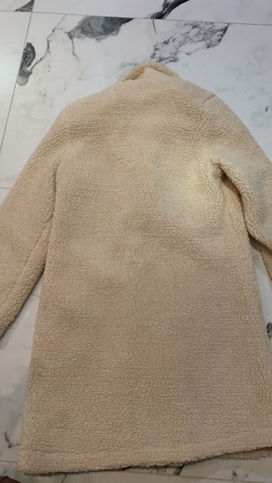 Дамско бежаво яке