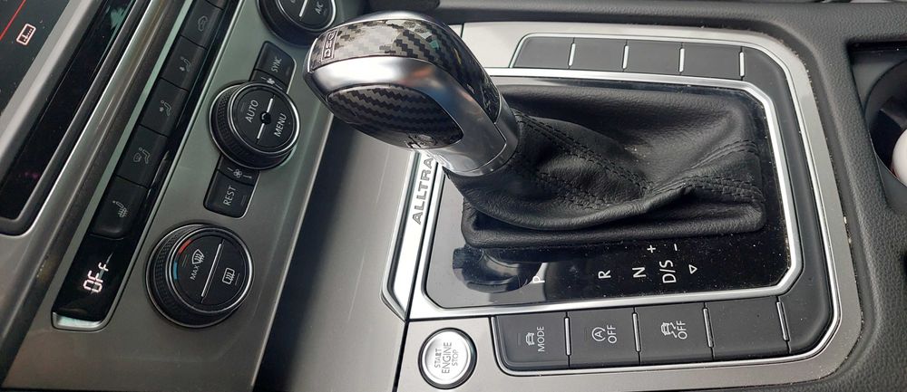 Ново ! Топка DSG скоростен лост VW SKODA VAG GROUP карбон син червен
