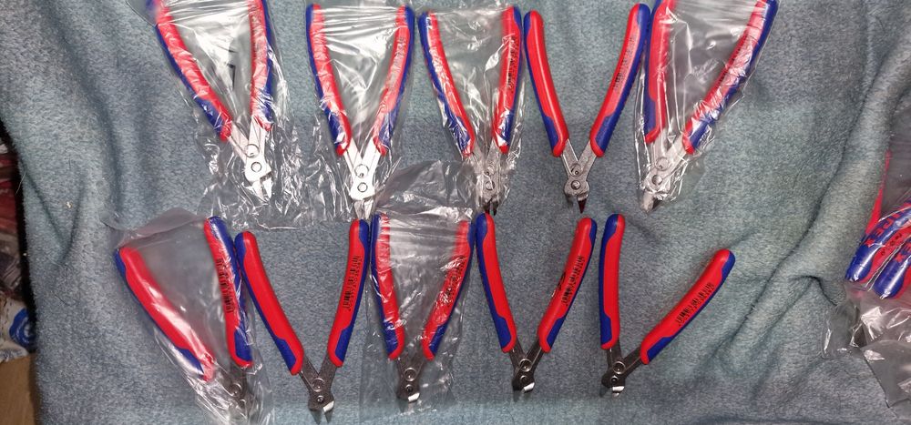 Jucarii Knipex cleste