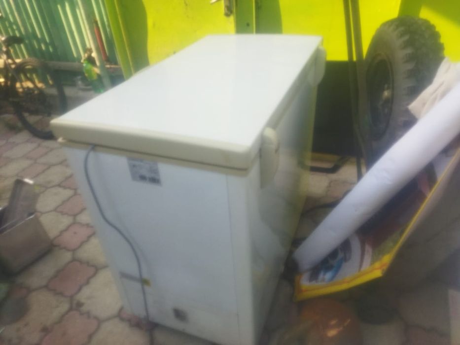 Продам морозильный камеру работает