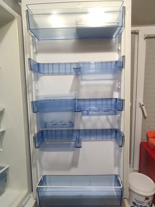 Продаётся Холодильник