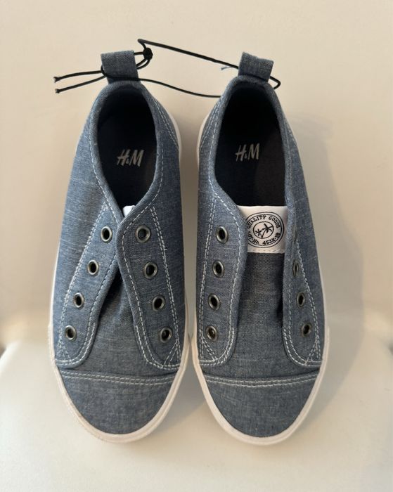 Сандали и кецове за момче 29 номер.