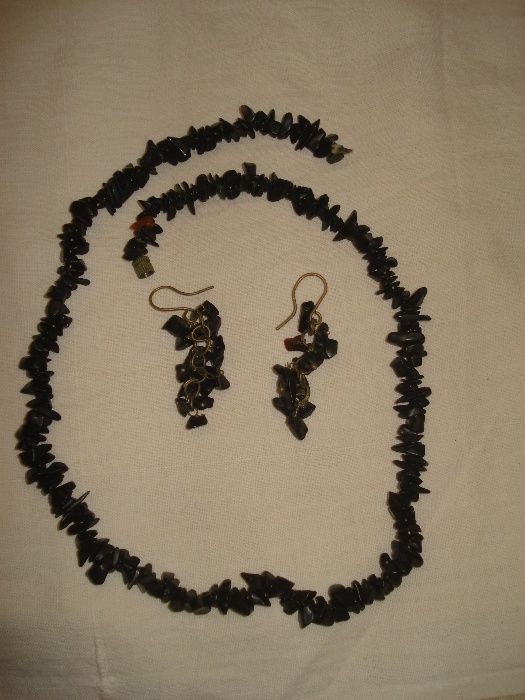 Комплект бусы+серьги нат. индийскими камнями