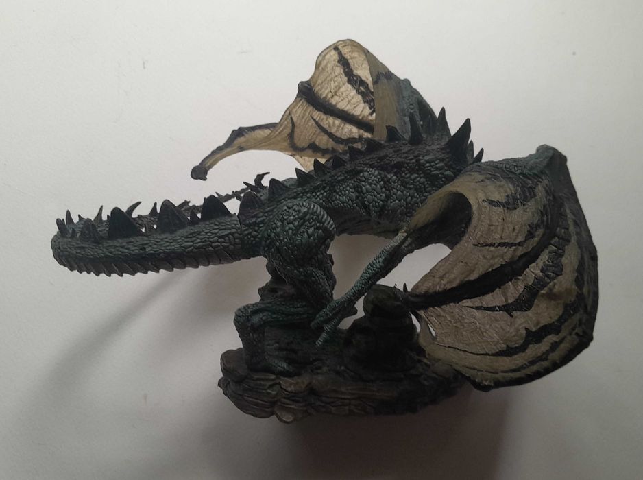 Dragon Action FIgure McFarlane Papo
