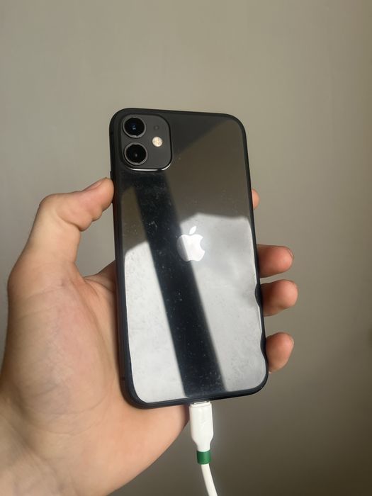 Айфон 11 iPhone 11 в хорошем состояний!