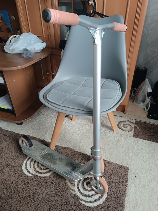 Продам самокат в очень хорошем состоянии