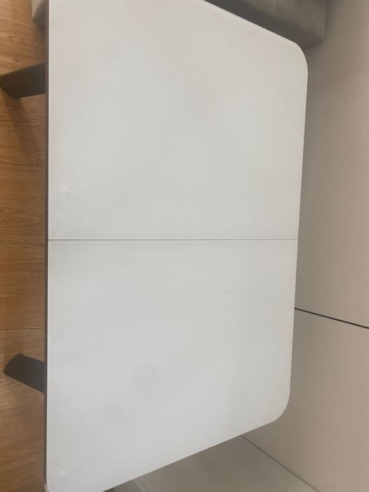 Продается стол в идеальном состоянии