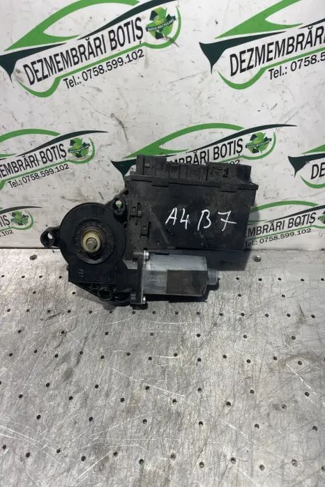 Motoras macara geam fata stanga Audi A8 2006