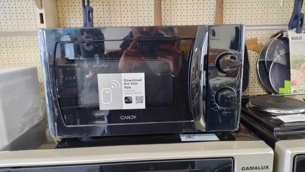 Микровълнова фурна Candy-Кенди Черна-Бяла 20 л 700 W