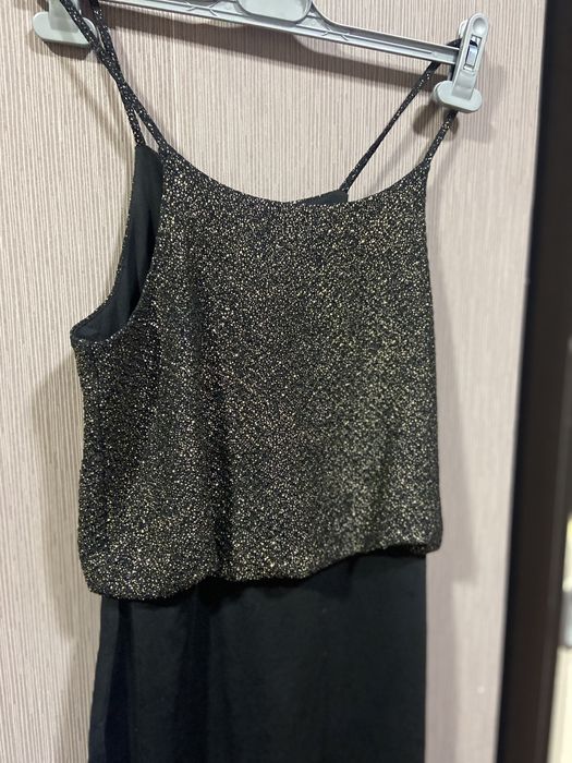 Дамска рокля на презрамки