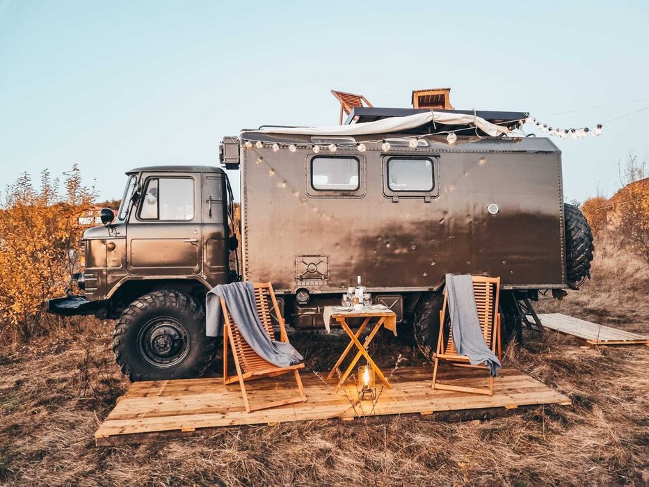 Rulota/campervan de vanzare GAZ-66 The Pathfinder – Tiny House, autorulota Off-Grid/Airbnb Business