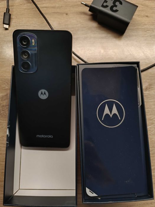 Motorola Edge 30 256gb/8 ram