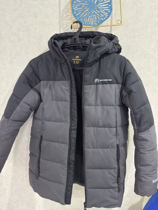 Продам вещи на мальчика рост 146-152