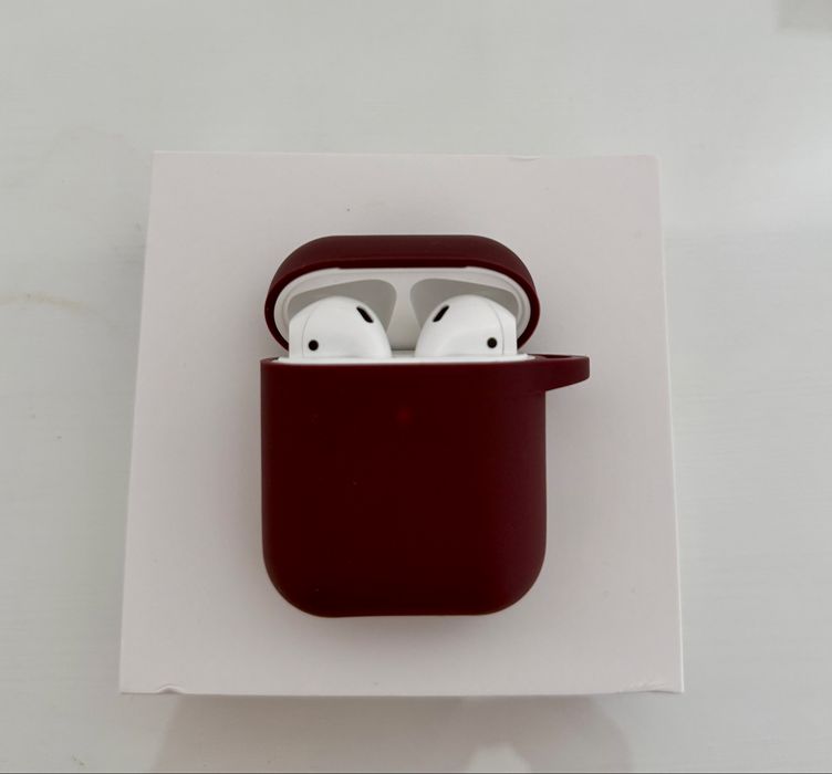 Apple AirPods 2 originale + cutie + cablu Lightning nou + husă silicon