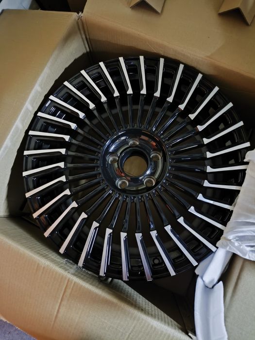 Voyah Free кованные диски R20