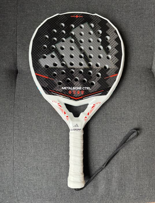 Adidas Metalbone Control 2026 падел ракета