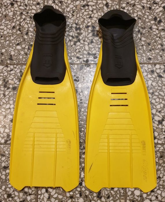 Плавници маркови