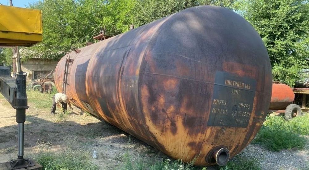 ЦИСТЕРНЫ ёмкосьти вагонные.