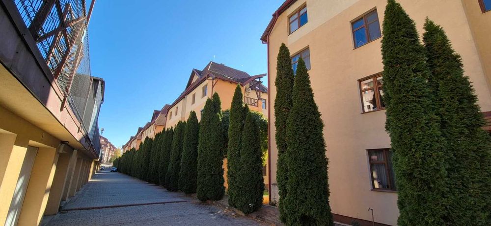 vanzare apartament 3 camere 57mp + garaj + parcare, pe Vulturului-Baciu