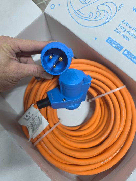 Cablu prelungitor camping CEE-CEE/SCHUKO - 25 metri BRENNESTUHL