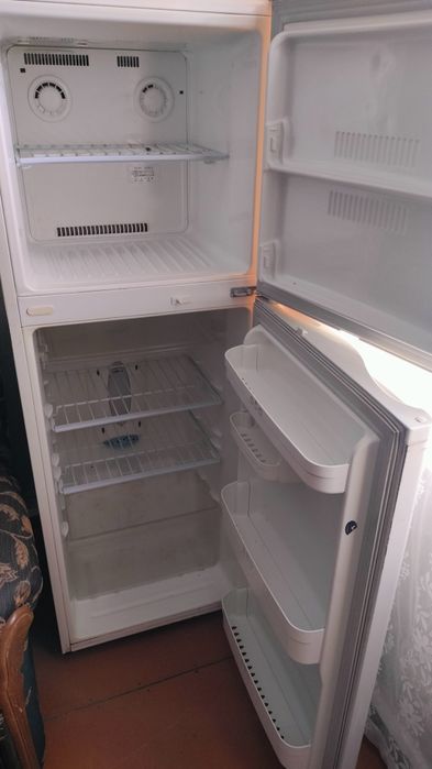 Продам холодильник за 5 000т