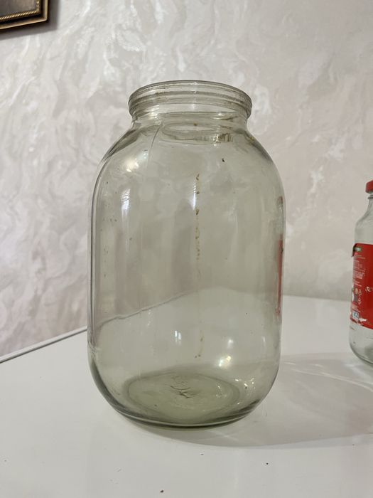 Продам банки 2л,1л,700мл