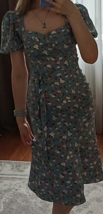 Платье летнее с открытыми плечами