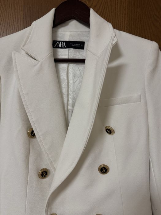 Сако Zara бяло със златно
