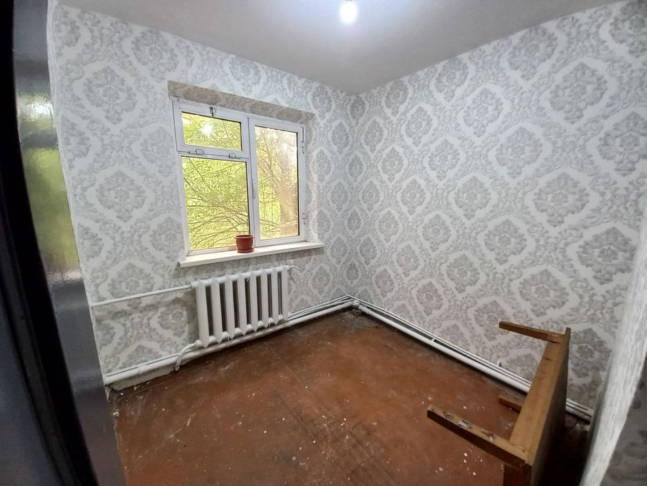 Арендага 3 хона 4 этаж Азиз бозор олдида жойлашган.Агентство