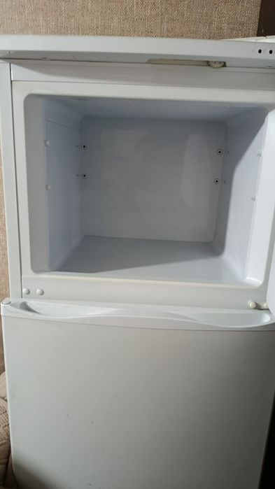 Продам холодильник Атлант