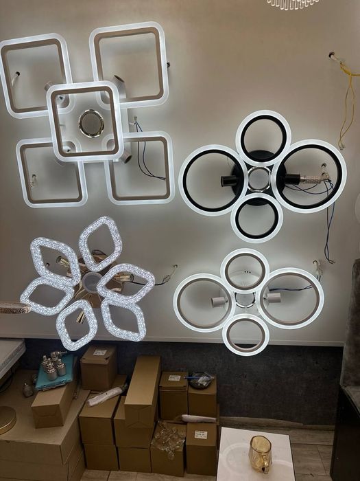 Hit tech led lampa svitilnik bra plafon ustanofka