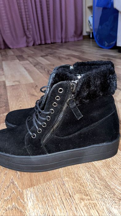Обувь  ботинки! Новые !