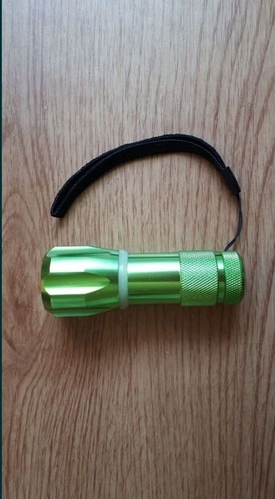 Фонарик карманный + Монокль