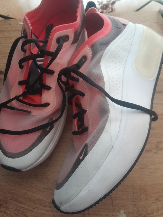 Маратонки New balance Nike