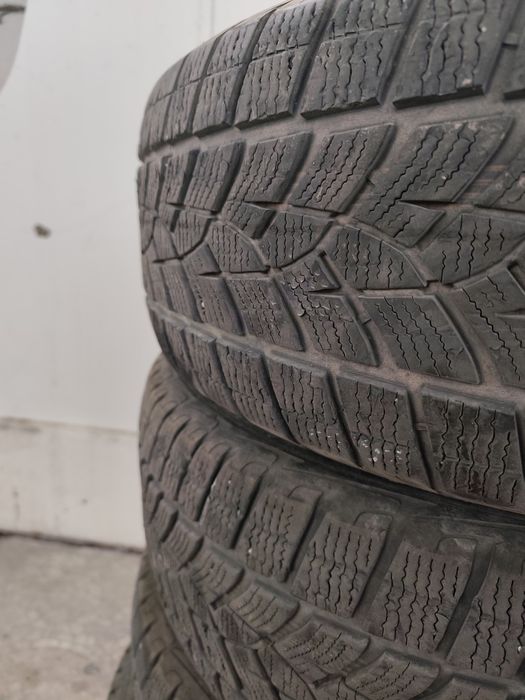 Зимни гуми 235/60/18
