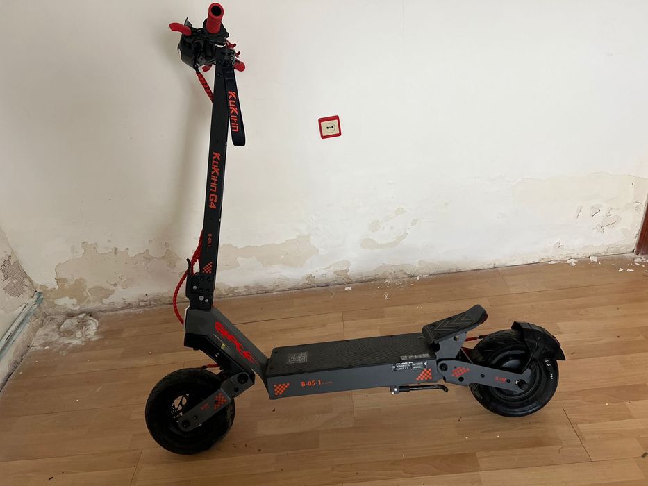 Trotineta electrica KuKirin G4 model 2025 garantie