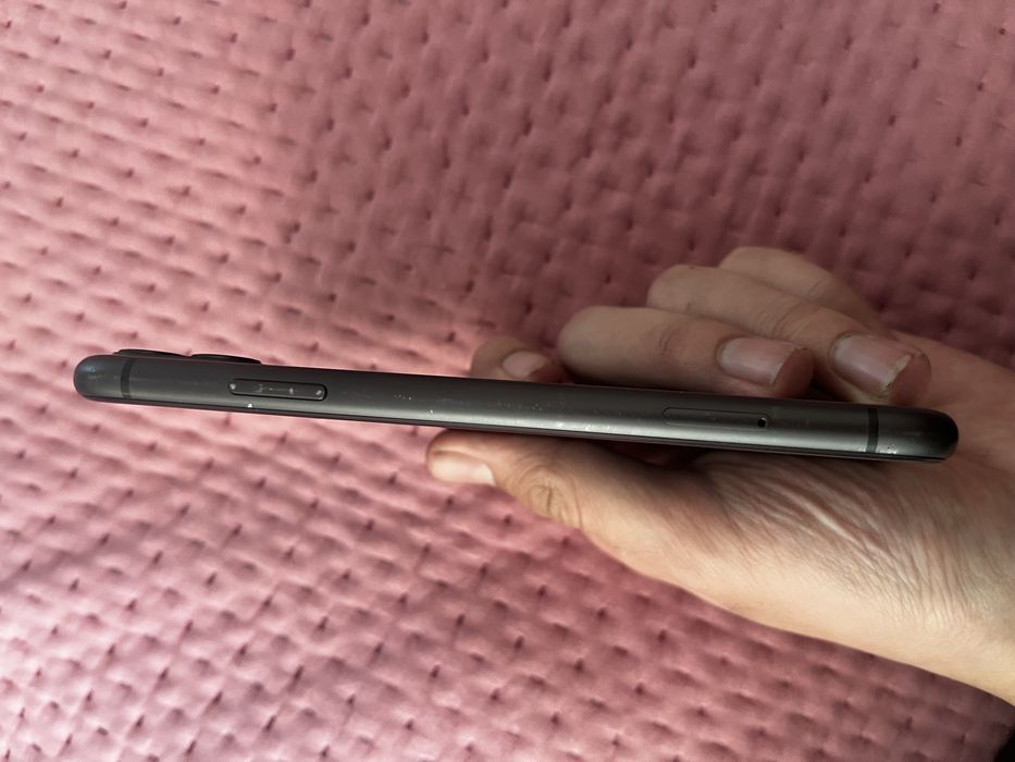 Iphone 11 128гб емкотсь 77%